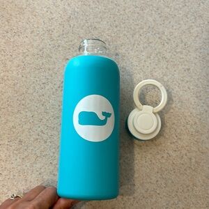 Vineyard Vines glass water bottle